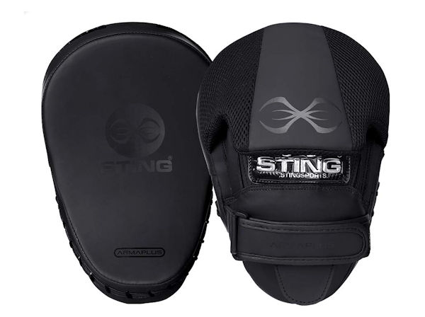 Sting Boxing Armaplus Lightweight Focus Pads Mitts Matt Black